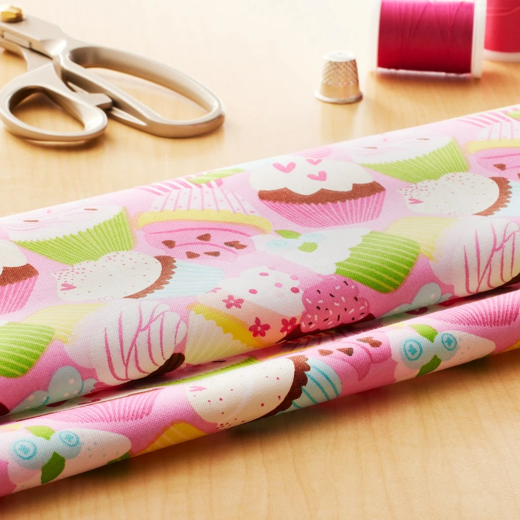 Brand new π₯° Cupcake Cotton Fabric by Loops & Threads® 𧨠4 Brand new π₯° Cupcake Cotton Fabric by Loops & Threads® 𧨠- Image 2